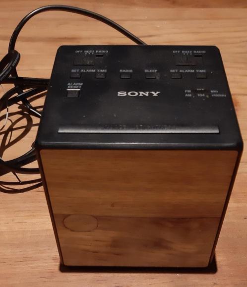 wekkerradio Sony, Elektronische apparatuur, Wekkers, Zo goed als nieuw, Analoog, Ophalen of Verzenden