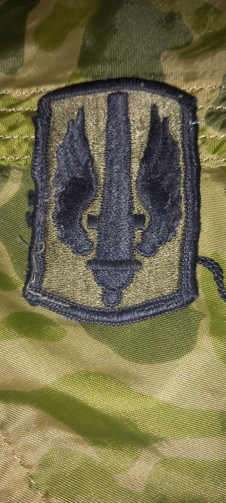 Votre patch NR1->NR9, Collections, Objets militaires | Général, Autres, Enlèvement ou Envoi