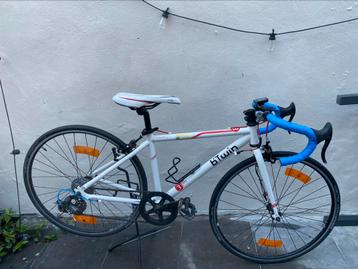 Btwin triban 3 junior beschikbaar voor biedingen