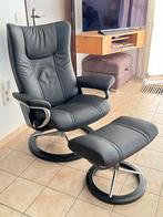 Stressless Wing Signature+poef. Slechts 3 maanden gebruikt., Huis en Inrichting, Fauteuils, Ophalen, Zo goed als nieuw