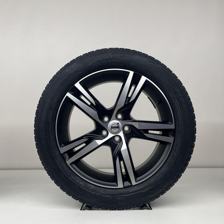 Volvo NIEUWE 19 inch R-design velgen + winterbanden XC60 201, Auto-onderdelen, Banden en Velgen, Banden en Velgen, Winterbanden