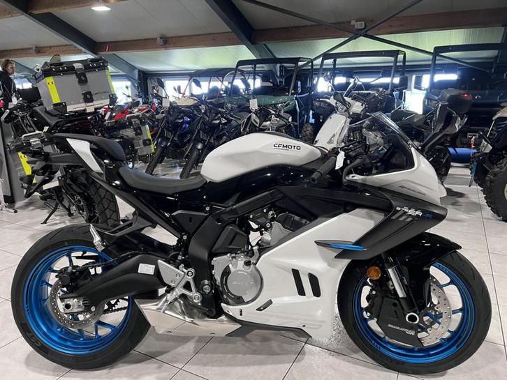 CFMOTO 675 SR-R, Motoren, Motoren | CFMOTO, Bedrijf, Naked bike, meer dan 35 kW, Ophalen