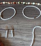 Lot de colliers, bracelets ..., Enlèvement ou Envoi, Blanc
