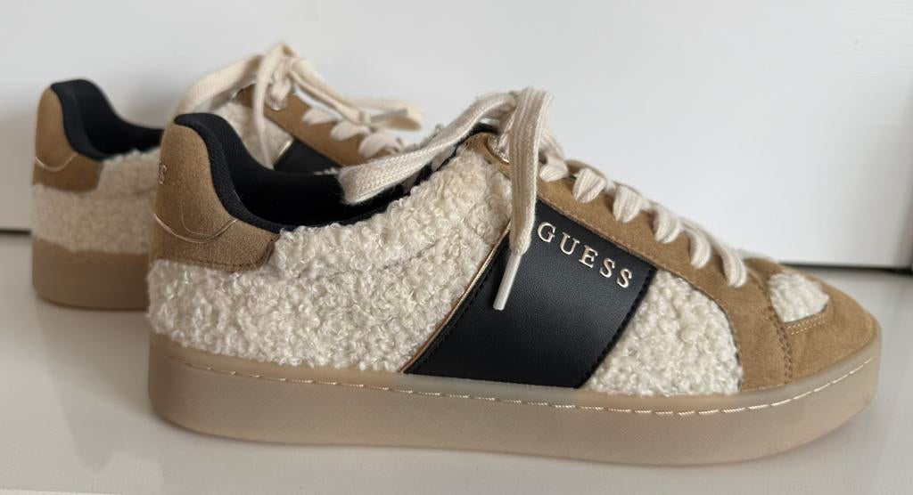 NIEUW - Guess - sneaker - maat 40, Kleding | Dames, Schoenen, Ophalen of Verzenden, Nieuw, Sneakers