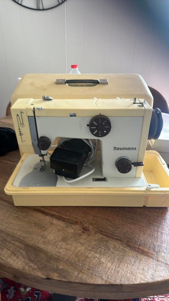 Naumann naaimachine, Hobby en Vrije tijd, Naaimachines en Toebehoren, Ophalen, Gebruikt, Naaimachine, Overige merken