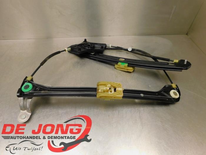 Mécanique vitre 4portes avant droite d'un Volkswagen Golf, Volkswagen, -, 3 mois de garantie, Utilisé