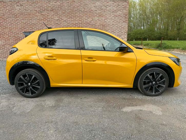 Peugeot 208 gt pack, Autos, Peugeot, Particulier, Essence, 5 portes, Automatique, Entretenue par le concessionnaire, Enlèvement