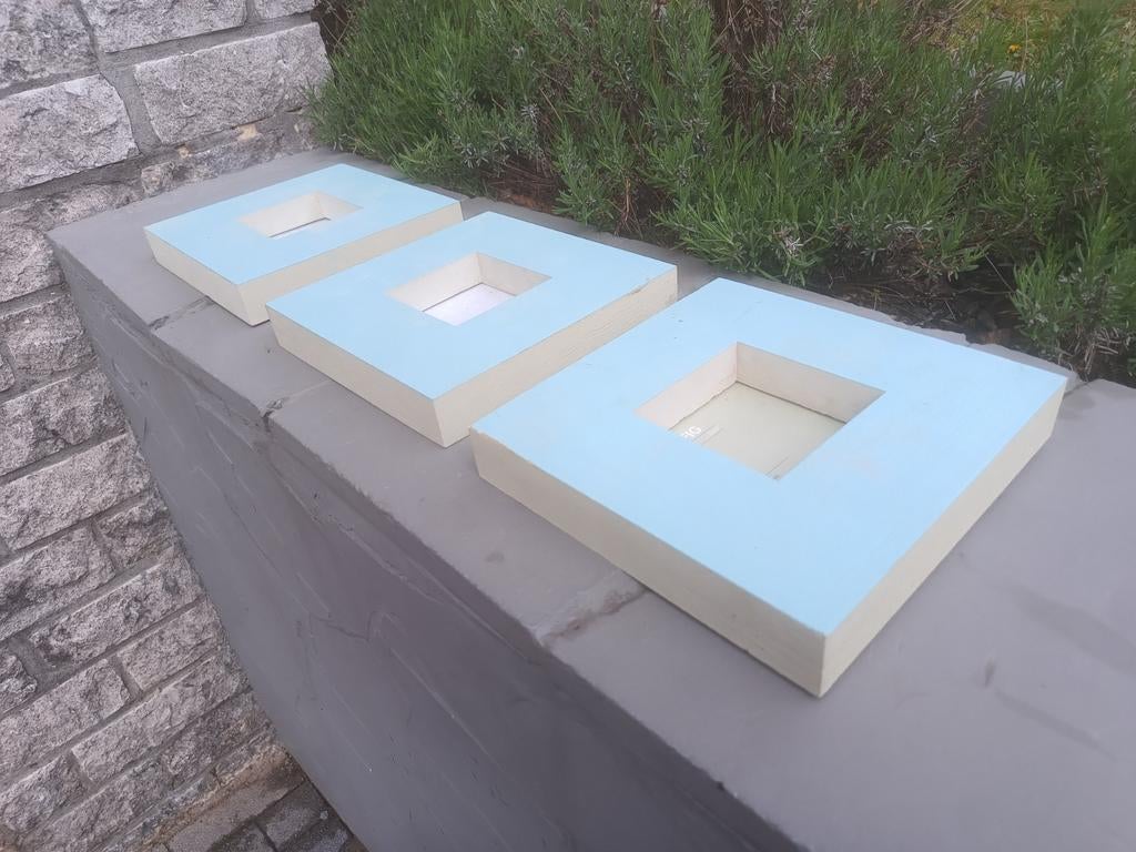 3 cadres en bois épais identiques, Enlèvement