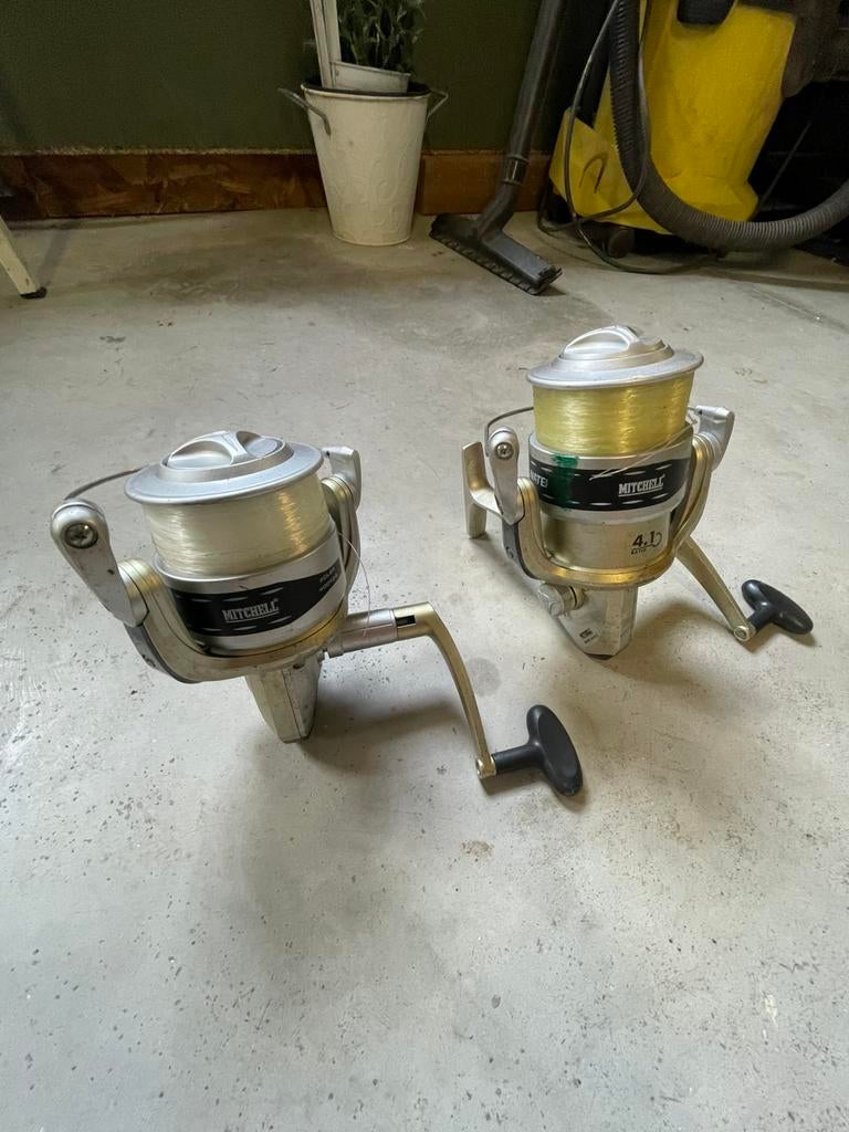 4 Hengels met molens en 2 molens extra, Ophalen, Gebruikt, Complete hengel