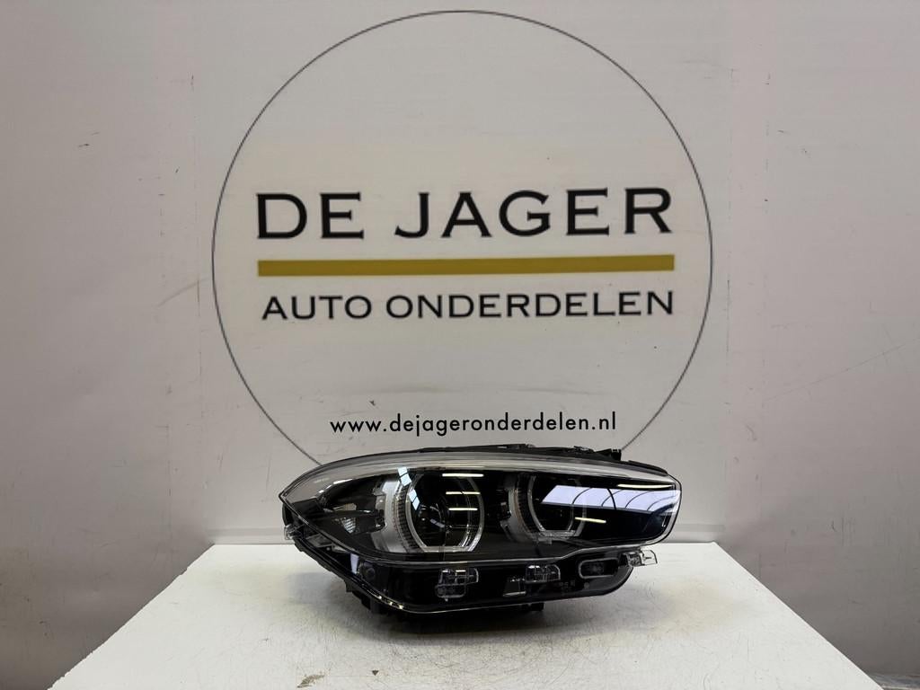 Phare LED droit BMW S rie 1 F20 Black Shadow LCI 8739572, Autos : Pièces & Accessoires, Petuelring 130
80788  Munich, DE, Info@bmw.de