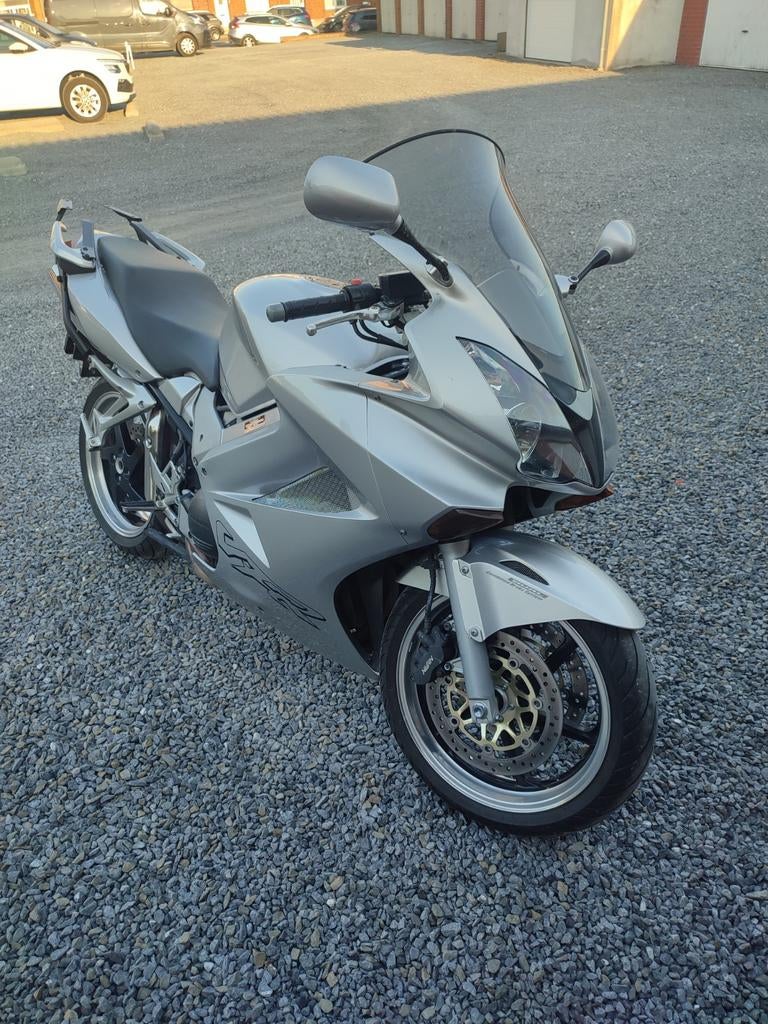 Honda VFR 800 VTec, Motos, Motos | Honda, Particulier, Enlèvement
