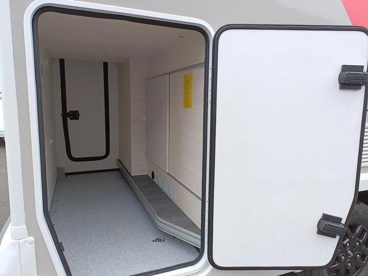 Ford challenger ultimate 260, Caravanes & Camping, Camping-cars, Particulier, jusqu'à 4, Challenger, Ford, 7 à 8 mètres, Diesel