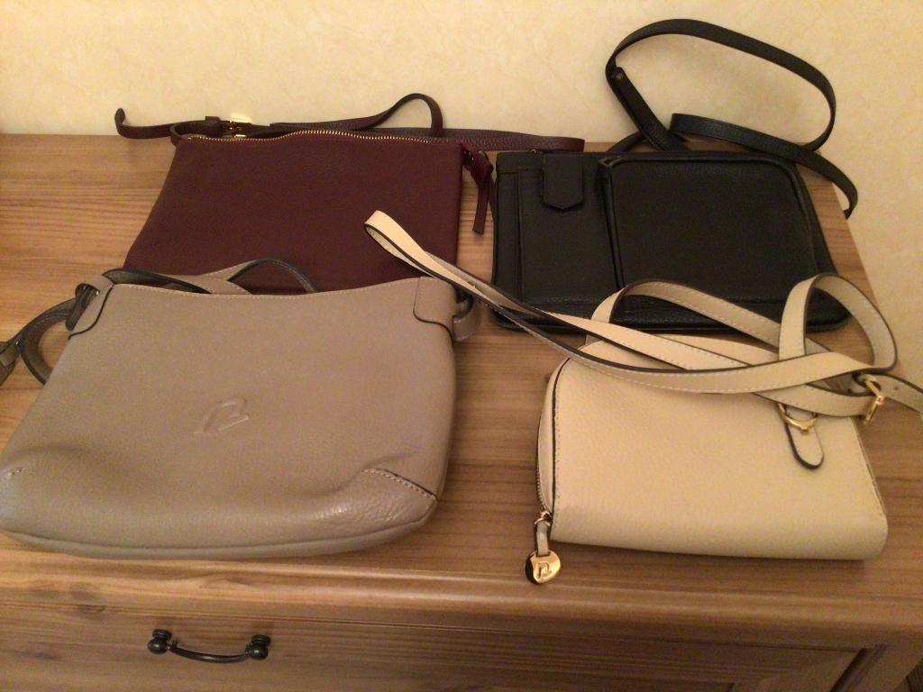 Sacs Neuville la pièce 25€, Bijoux, Sacs & Beauté, Sacs | Sacs Femme, Enlèvement, Noir