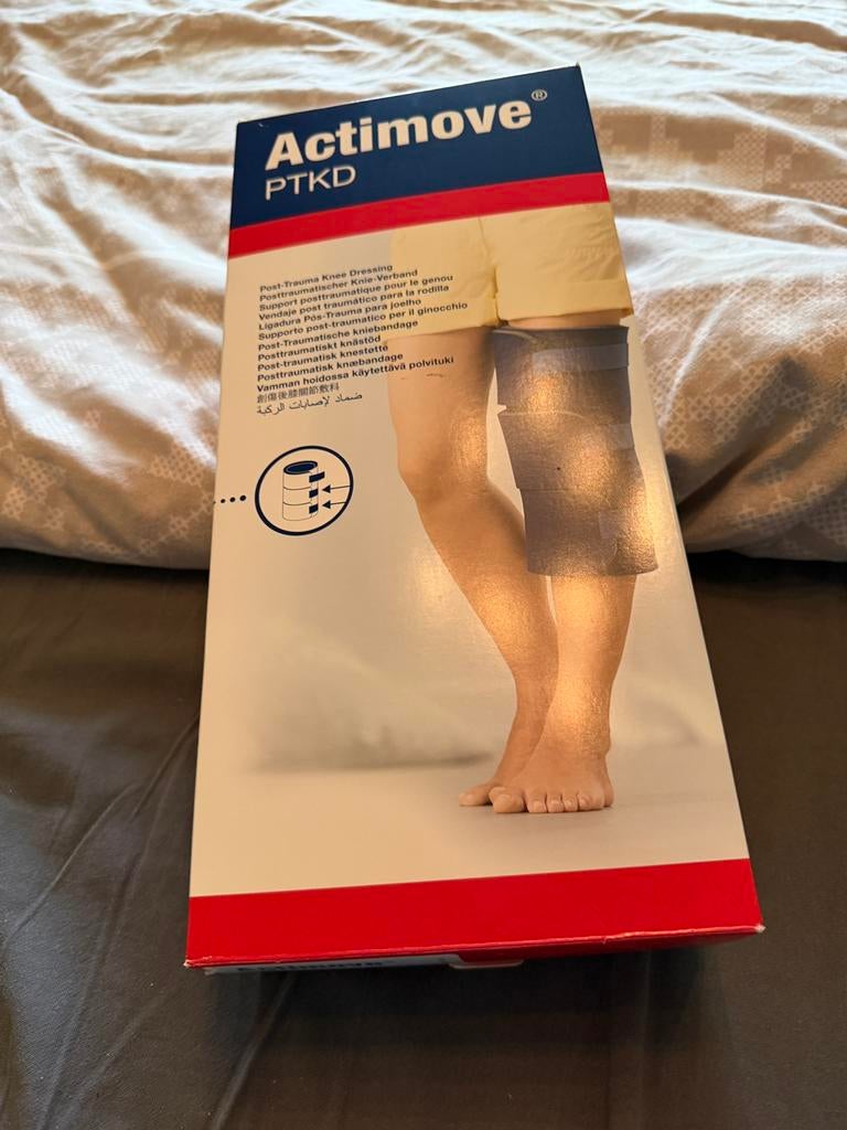 Kniebandage Actimove, Diversen, Ophalen of Verzenden, Zo goed als nieuw