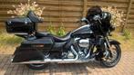 Harley Davidson CVO Street Glide, Motos, Motos | Harley-Davidson, Poignées chauffantes, Chopper, 2 cylindres, Particulier