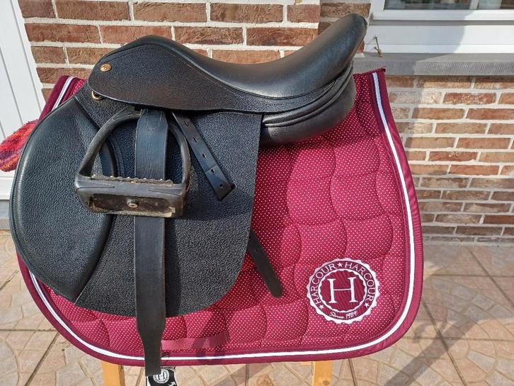 Selle en cuir toute neuve ID Saddle, Dieren en Toebehoren, Paarden en Pony's | Zadels, Nieuw, Springen, Ophalen