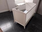 Babybedje .  wit. Inclusief matras, Kinderen en Baby's, Kinderkamer | Bedden, Ophalen, Zo goed als nieuw, Matras