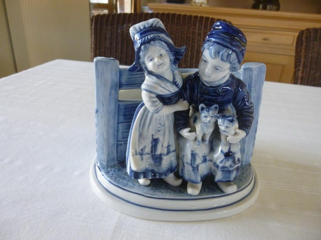 beeld in delft, Antiek en Kunst, Antiek | Porselein, Ophalen of Verzenden