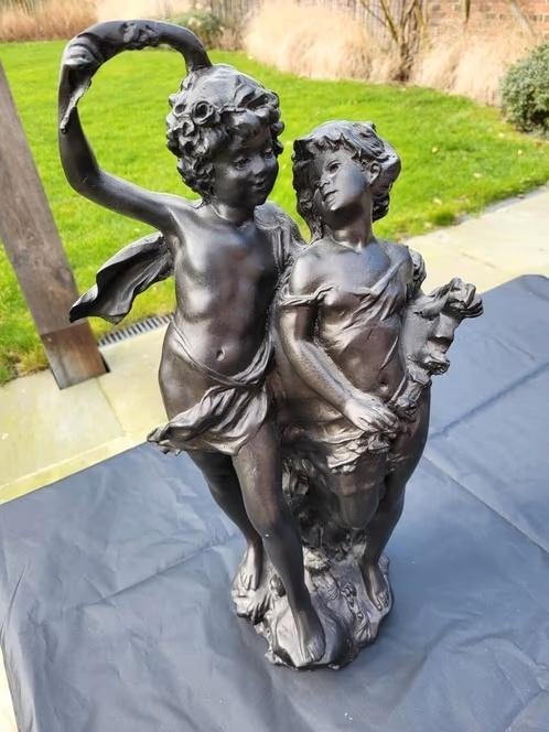 Statue en résine, Enlèvement