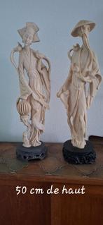 Postures en ivoire je pense datant de ma grand mère, Enlèvement