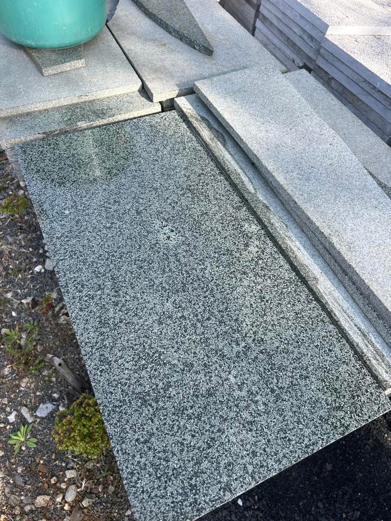 Tegels groene GRANIET, Ophalen, Nieuw, Graniet