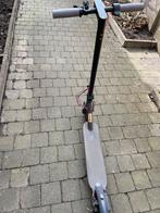 Elektrische step bouwjaar 2023 met oplader, Fietsen en Brommers, Steps, Ophalen, Gebruikt, Elektrische step (E-scooter)