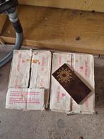 2 boîtes de carreaux de faïence neufs des années 70, Enlèvement