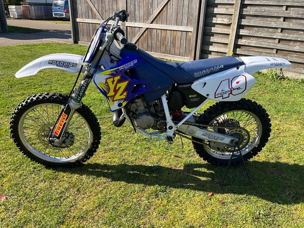 Moto de motocross Yamaha YZ1, Entreprise, Autre