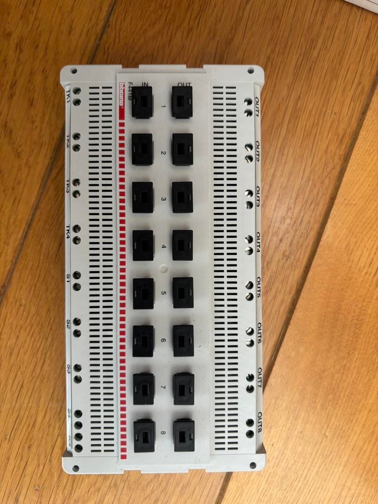 BTicino F441M Audio/Video Matrix  – MyHOME – Nieuw, Doe-het-zelf en Bouw, Elektriciteit en Kabels, Nieuw, Ophalen of Verzenden