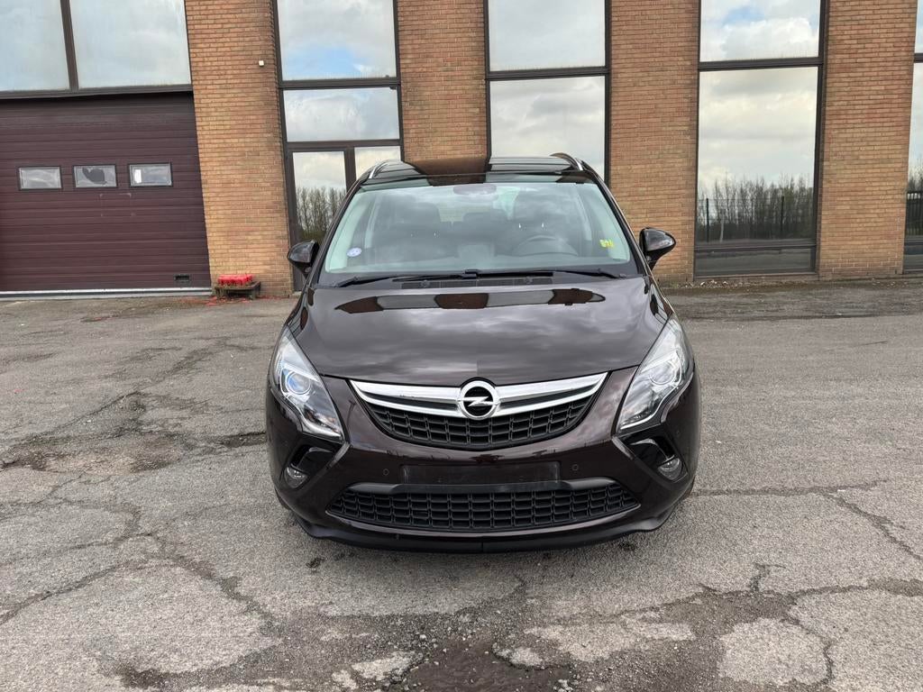 Opel Zafira 1.4 essence. GPS Airco, Achat, Capteur de lumière, Euro 6, Entreprise