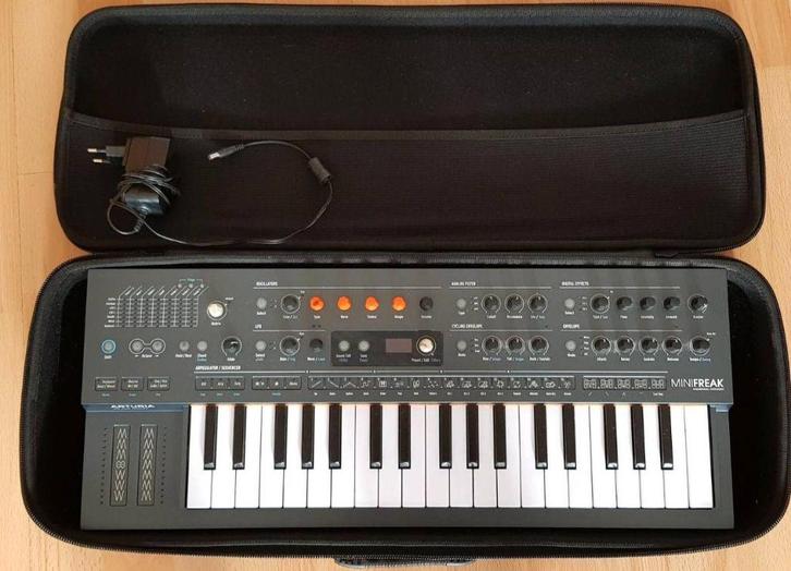 Arturia MiniFreak Hybrid Synth, Musique & Instruments, Synthétiseurs, Comme neuf, Autres marques, Envoi