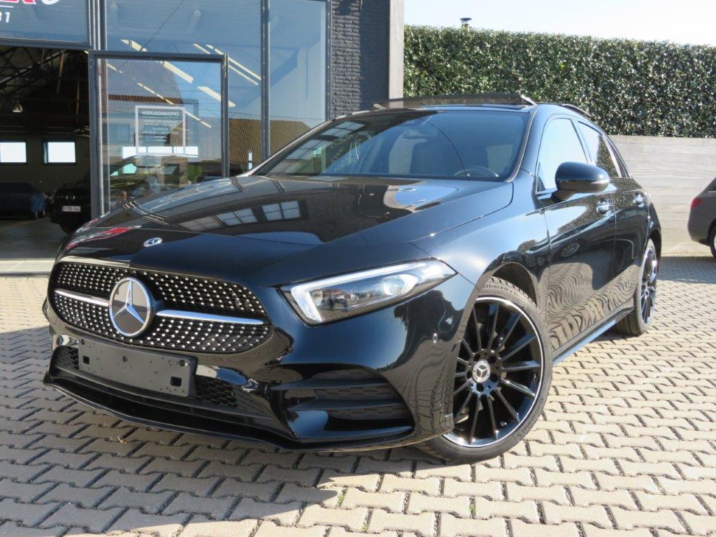 Mercedes-Benz A-CLASS 250 Amg-Pack (bj 2022, automaat), Auto's, Automaat, 4 cilinders, Zwart, Leder