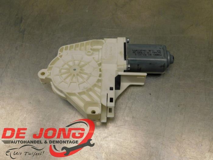 Raammotor Portier van een Volkswagen Touareg, Auto-onderdelen, Carrosserie, Volkswagen, Gebruikt, 3 maanden garantie, Ophalen of Verzenden