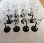 Luminarc Arcoroc Octime Wijnglas met Zwarte Voet - Jaren 80, Antiek en Kunst, Ophalen of Verzenden