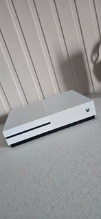 Xbox one disk edition + controller + 3 games, Games en Spelcomputers, Xbox One, Ophalen of Verzenden, Zo goed als nieuw, Met harde schijf