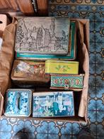 Lot de 32  boites metal vintage, Collections