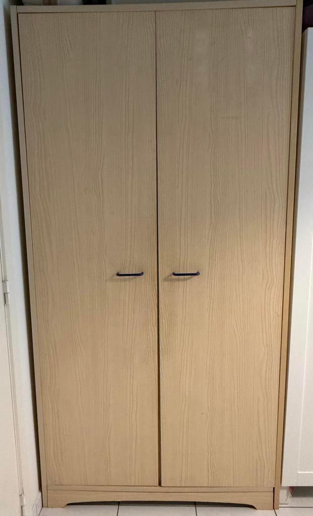 Kleerkast – 2 deuren, Huis en Inrichting, Kasten | Roldeurkasten en Archiefkasten, Ophalen, 100 tot 150 cm, Zo goed als nieuw