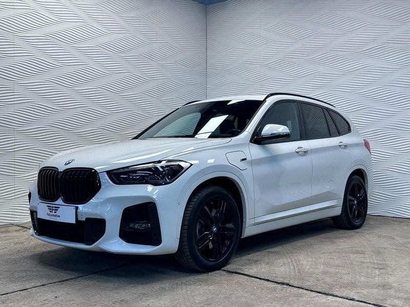 BMW X1 xDrive25e*M-SPORT*PANO*HUD*CARPLAY*, Autos, Achat, Euro 6, Entreprise, Noir