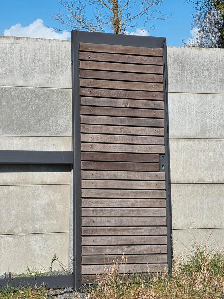 Te koop matzwart/houten metalen poort/deur + metalen frame, Tuin en Terras, Schuttingen, Hout, Ophalen