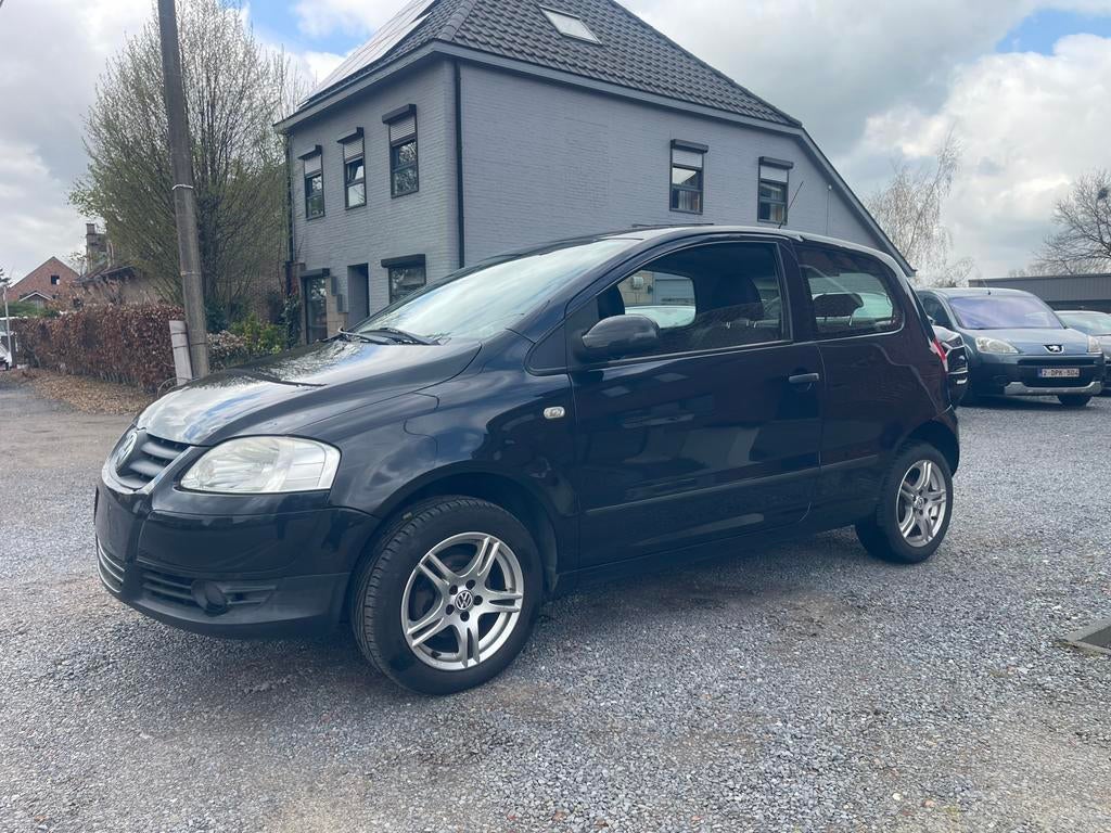 Volkswagen Fox 1.2i Benzine,1e eigenaar,..., Auto's, Volkswagen, 4 zetels, 139 g/km, 1198 cc, Zwart