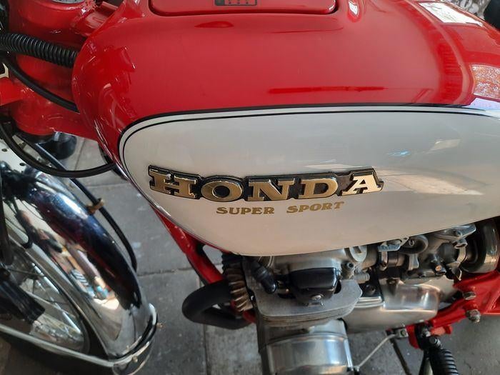 Honda CB 550 Supersport '77, zeer mooi, tot. + 10000 gekost