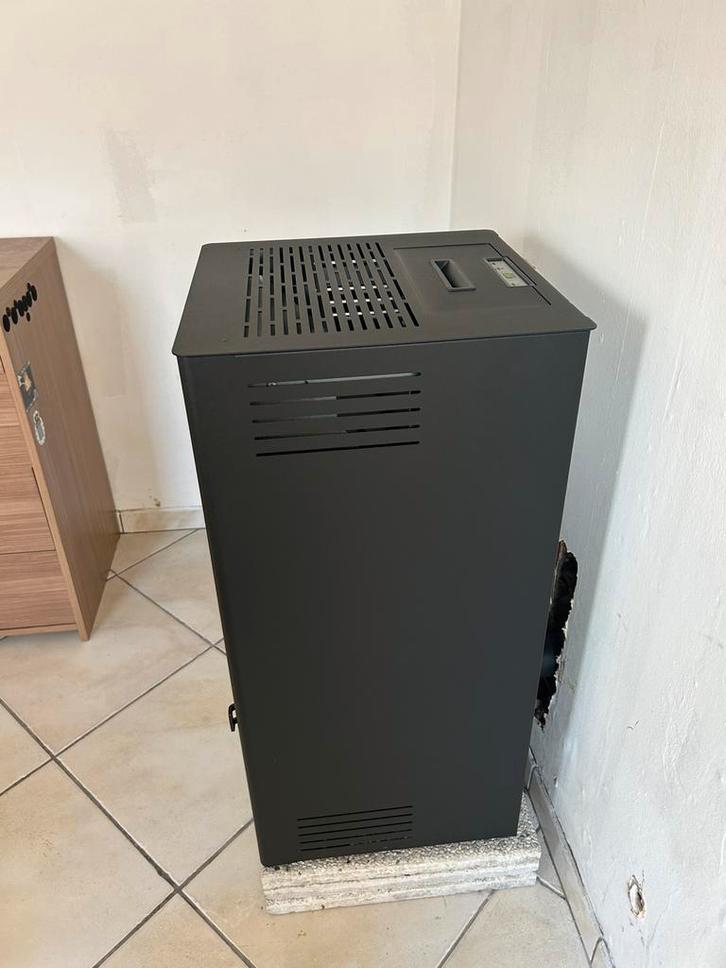 Poeles à Pellet, Maison & Meubles, Poêles, Comme neuf, Enlèvement