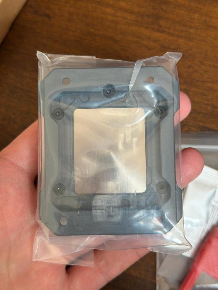 IceManCooler Direct Die Water Block – LGA 1700/1851, Informatique & Logiciels, Refroidisseurs d'ordinateur, Neuf, Refroidisseur ordinateur à eau