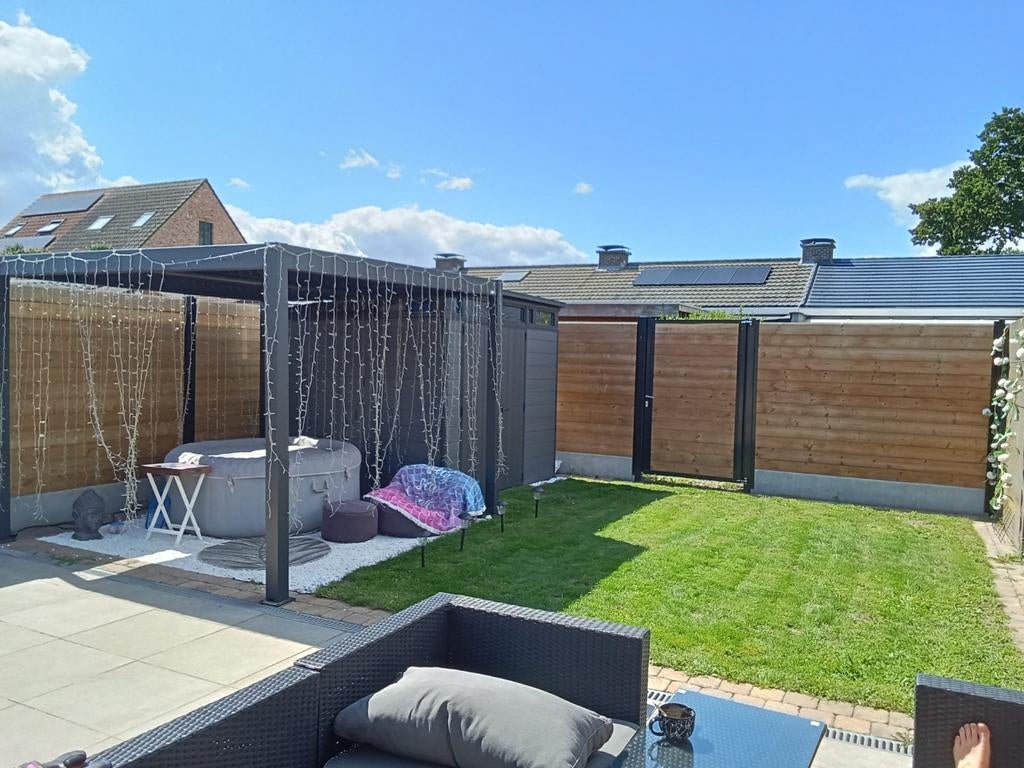 Gerenoveerde laagbouw woning te Berendrecht, Immo, Huizen en Appartementen te koop, Antwerpen (stad), tot 200 m², Tussenwoning