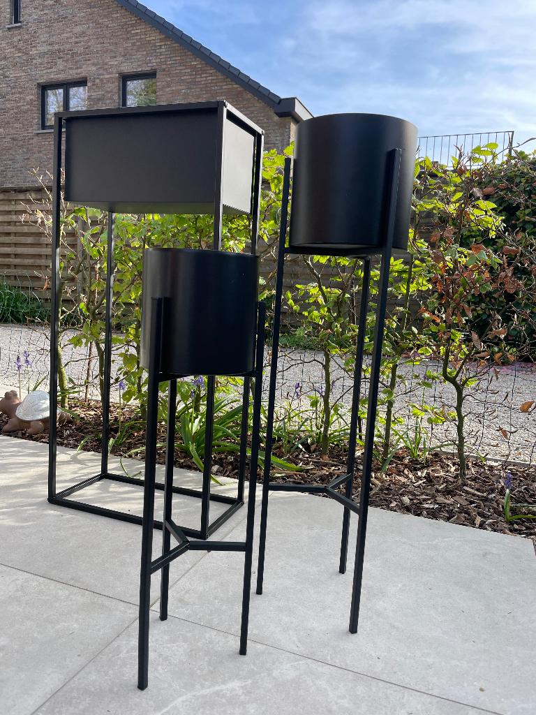 Bloempot op staander, Ophalen, Zo goed als nieuw, Minder dan 25 cm, Balkon