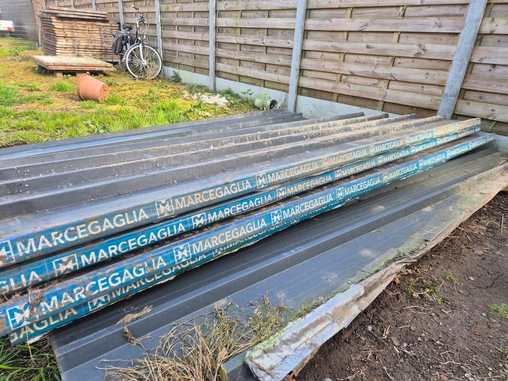 4 grote dakplaten met isolatie, Enlèvement