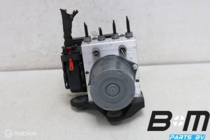 ABS pomp VW Taigo 2Q0614517AS, Utilisé