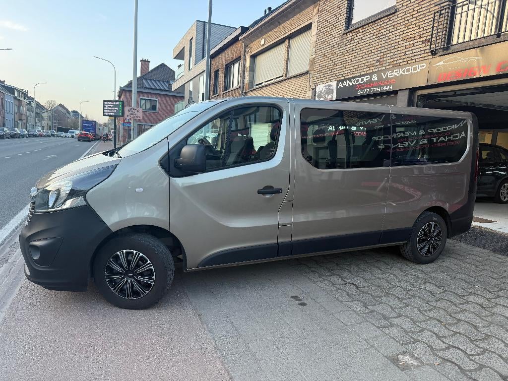 Opel Vivaro Lang Chassi 8Place Navi Cruise Clim, Autos, Camionnettes & Utilitaires, Entreprise, Achat, ABS, Caméra de recul, Airbags