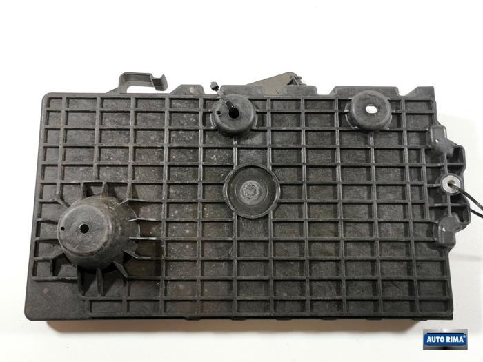 Boîtier de batterie d'un Volvo V40, -, 3 mois de garantie, -, -