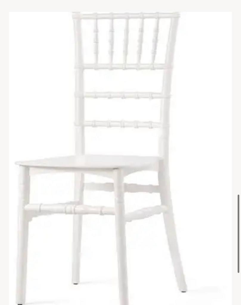 Witte Stoelen (Te huur), Huis en Inrichting, Stoelen, Ophalen, Zo goed als nieuw